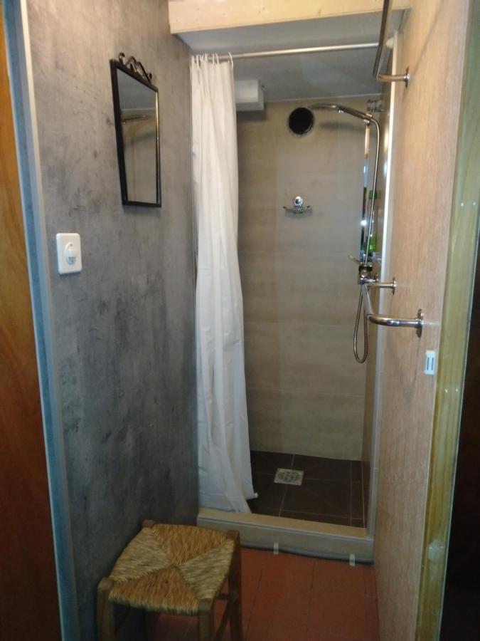 Petit Chalet Rustique Et Bucolique Bovernier المظهر الخارجي الصورة