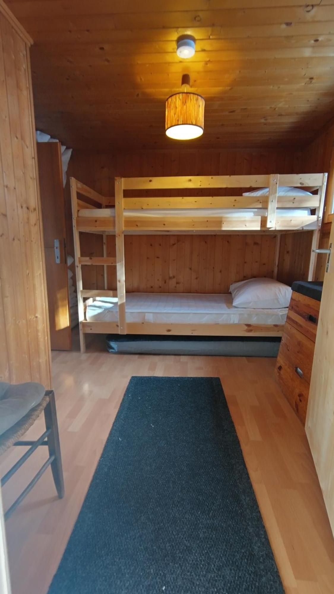 Petit Chalet Rustique Et Bucolique Bovernier المظهر الخارجي الصورة