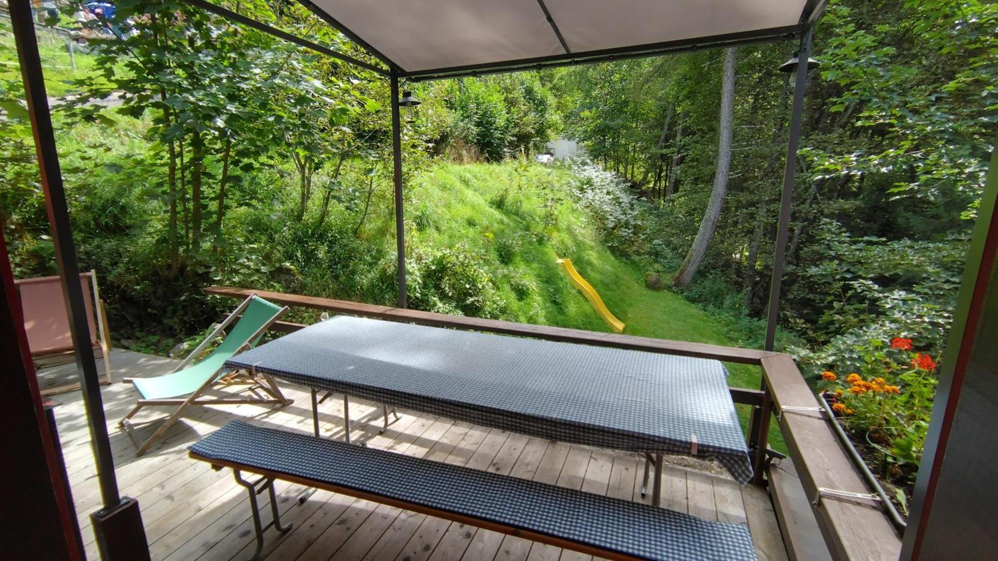 Petit Chalet Rustique Et Bucolique Bovernier المظهر الخارجي الصورة